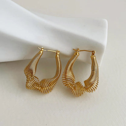 Feels like I am free - Twist Earrings